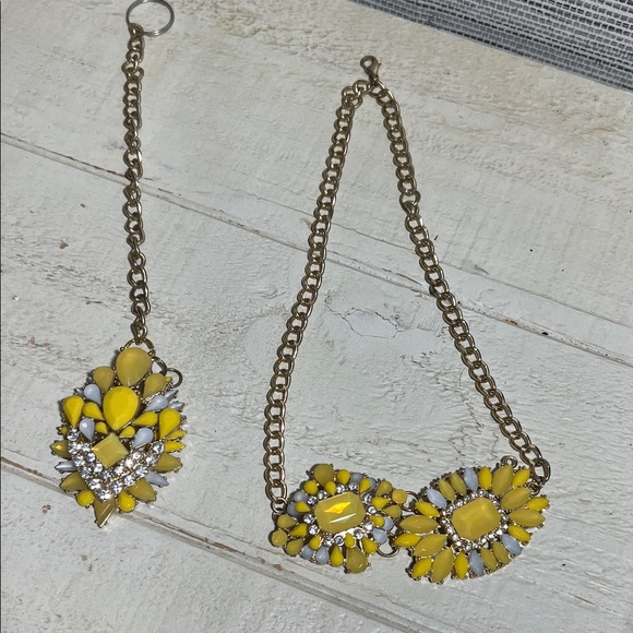 Jewelry - Yellow and Gold Women's Jewelry Set/Purse Wrislet Handle, Charm